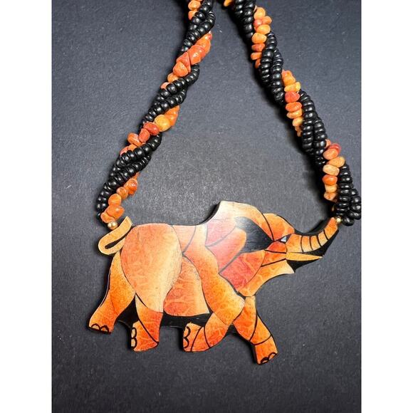 Vintage Lee Sands coral inlay elephant necklace - Picture 1 of 16